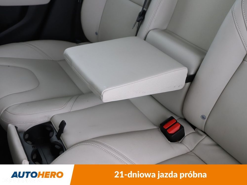 Volvo V40 - 28