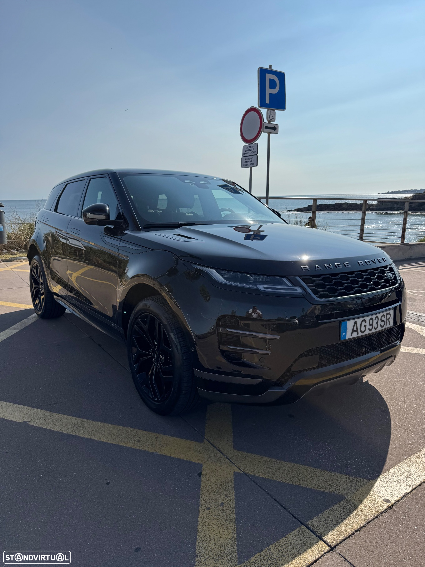 Land Rover Range Rover Evoque 1.5 P300e AWD R-Dynamic HSE Auto - 3