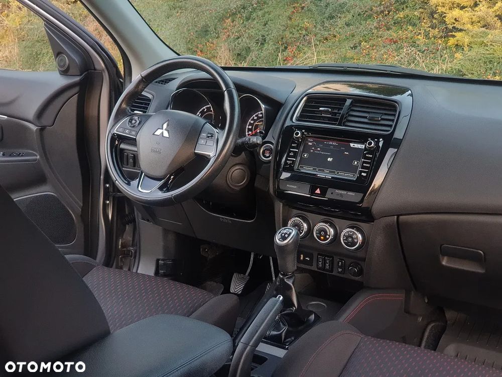 Mitsubishi ASX 1.6 2WD Edition 100+ - 25