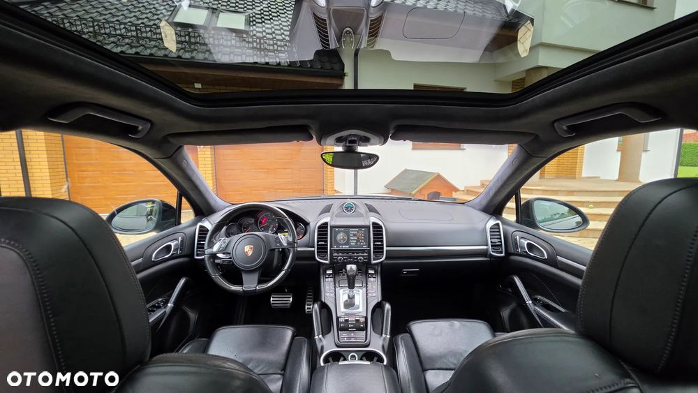 Porsche Cayenne 2011 photo 5