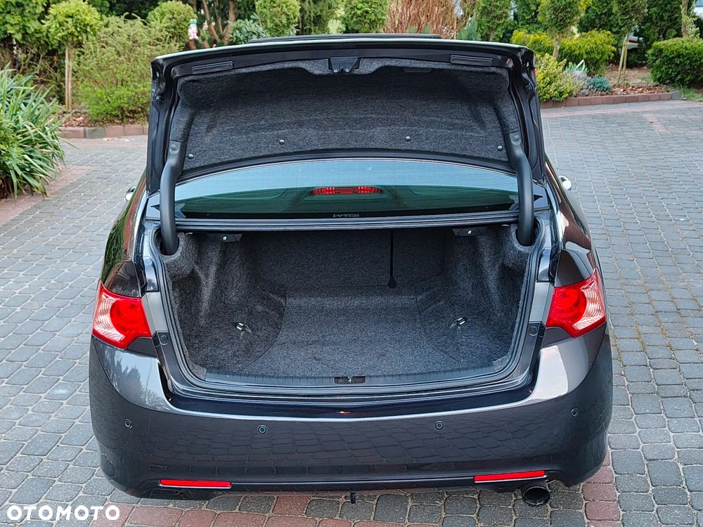 Honda Accord 2.0 Executive Navi - 31