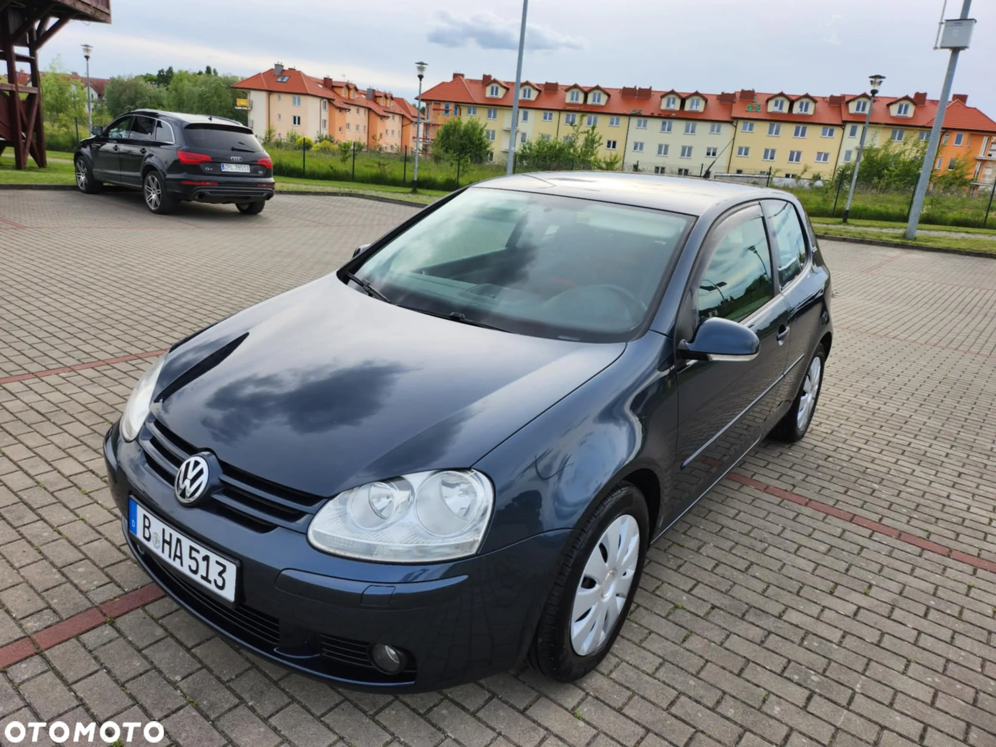 Volkswagen Golf - 2