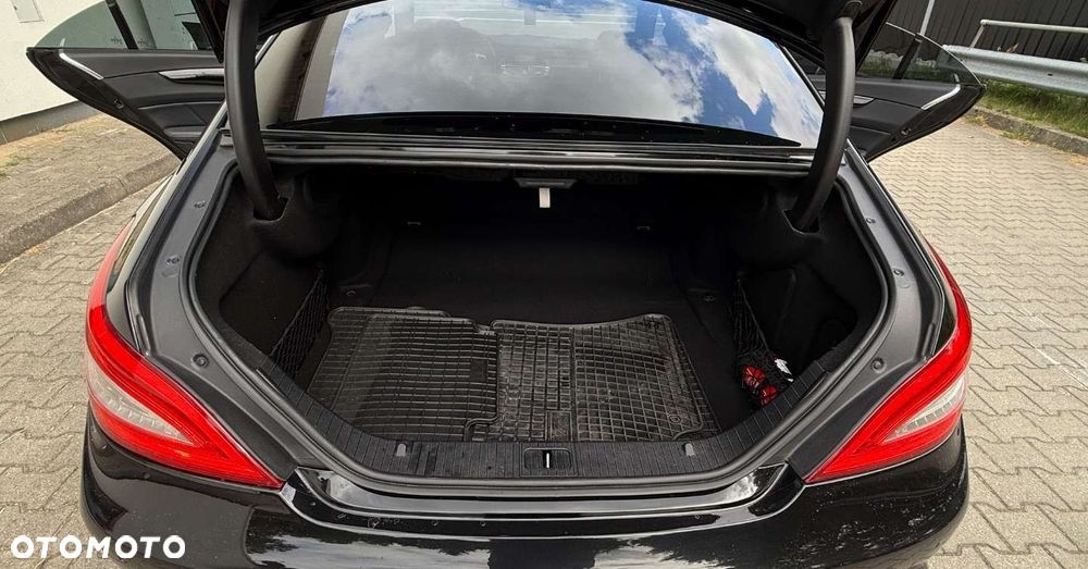 Mercedes-Benz CLS - 21