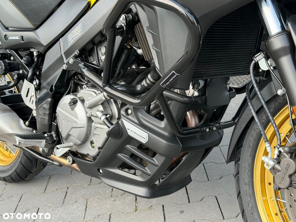 Suzuki V-STROM - 16