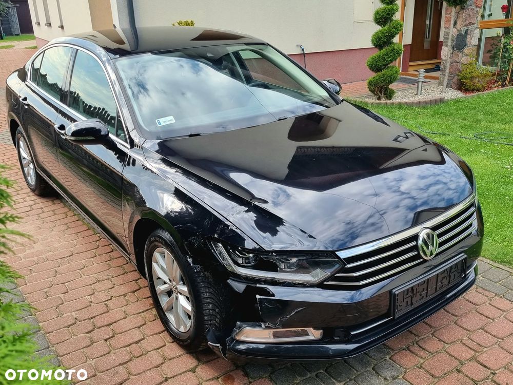Volkswagen Passat 1.8 TSI BMT Comfortline - 22