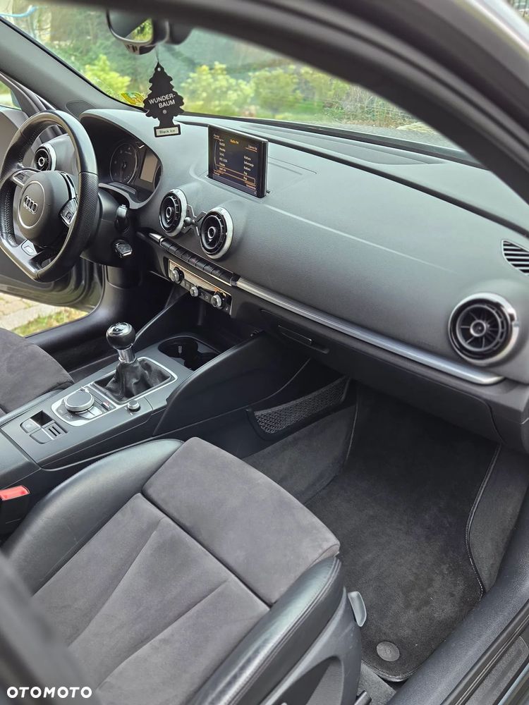 Audi A3 Sportback 2.0 TDI Ambiente - 27