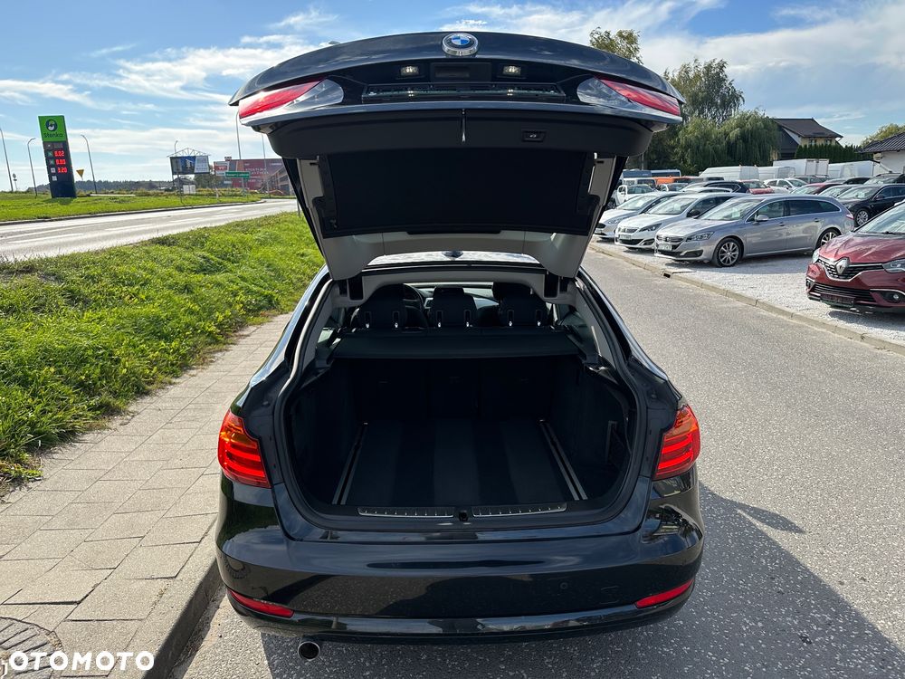 BMW 3GT 318d Luxury Line - 17