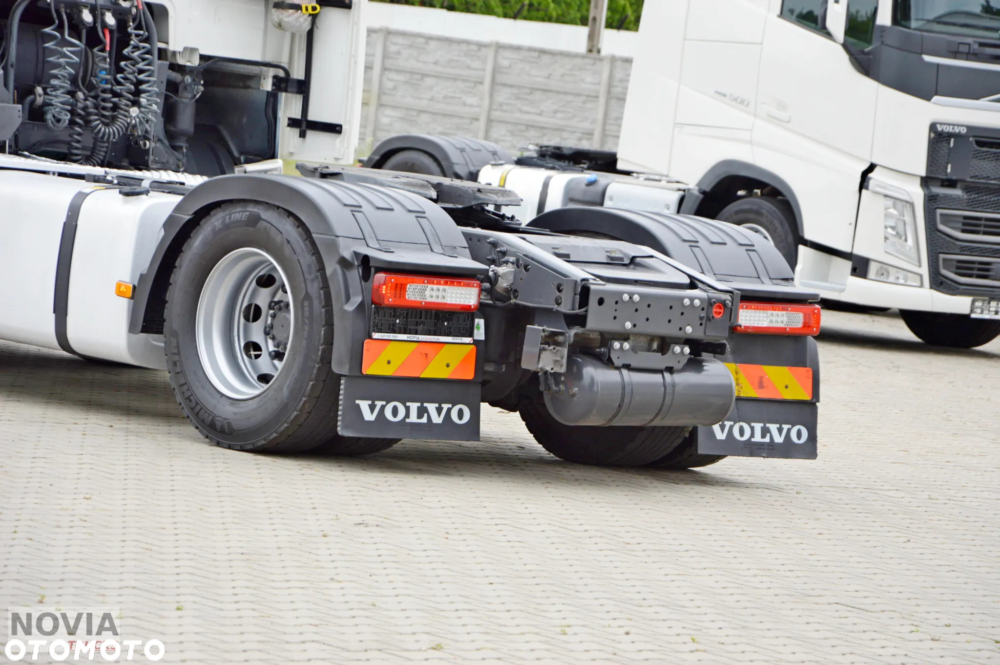 Volvo FH 500 | NIE I-SAVE | GLOB XL | KLIMA POSTOJOWA | ZŁOTY KONTRAKT SERWISOWY | 2 ZBIORNIKI - 13