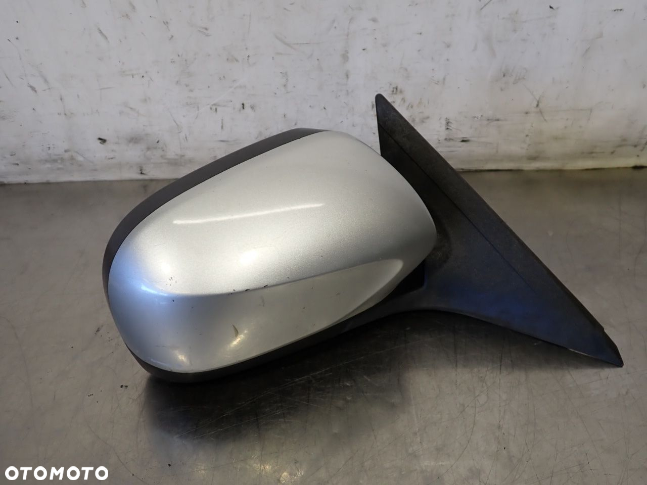LUSTERKO PRAWE ELEKTRYCZNE SUBARU IMPREZA 1.5 - 4