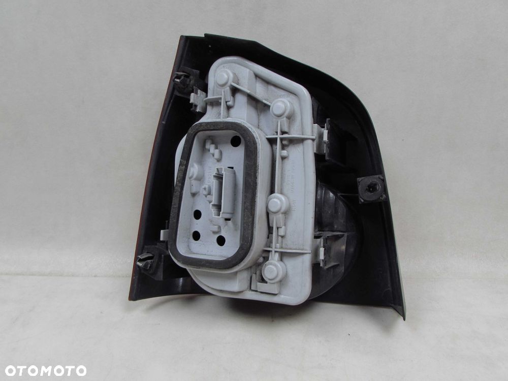 VW POLO IV 9N 01-05 LAMPA TYL PRAWA 6Q6945112A - 5
