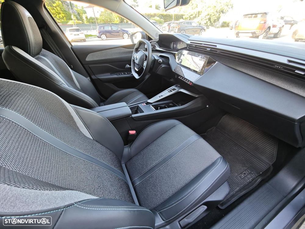 Peugeot 308 1.5 BlueHDi Allure EAT8 - 31