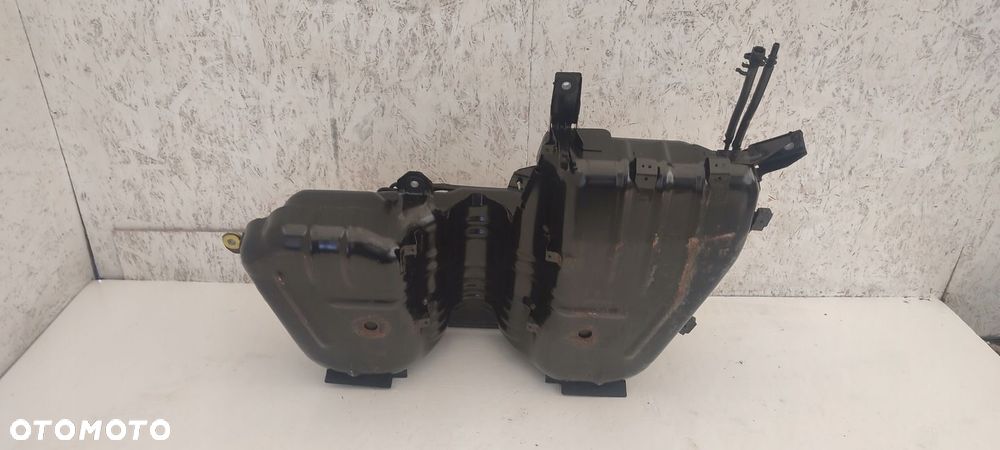 RANGE ROVER SPORT L494 LIFT ZBIORNIK BAK POMPA 3.0 - 2