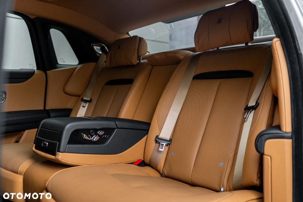 Rolls-Royce Ghost Standard - 23