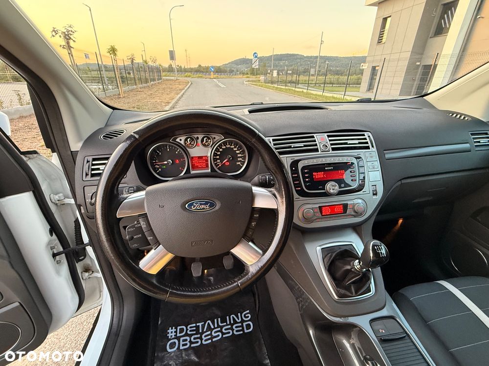 Ford Kuga 2.0 TDCi Titanium - 27
