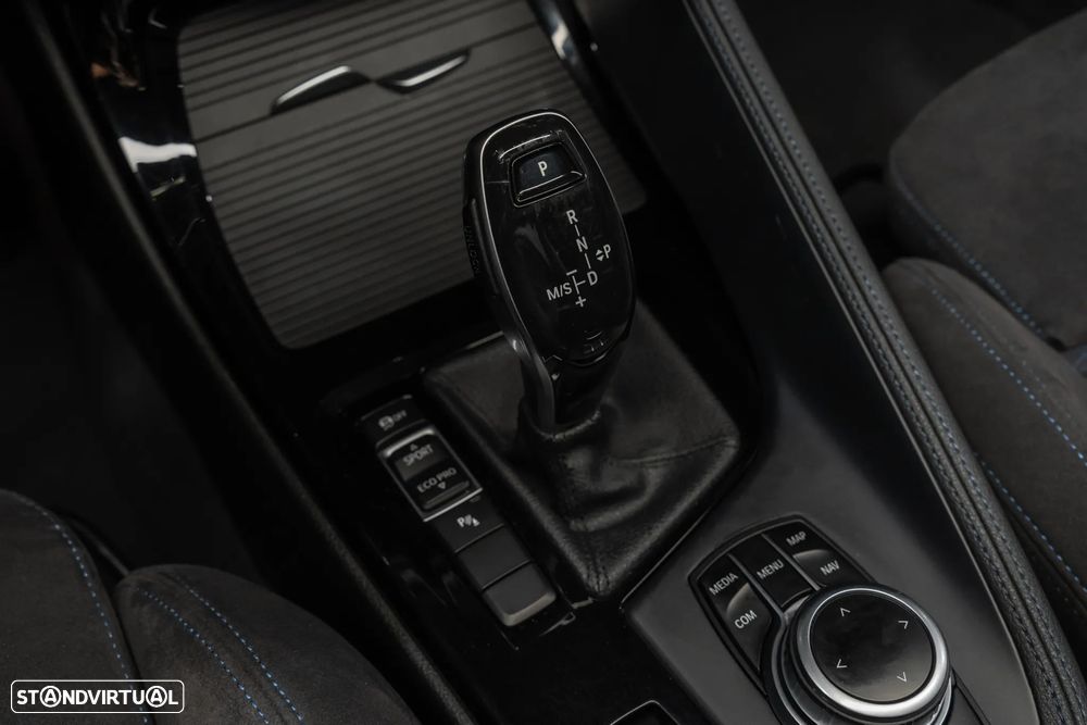 BMW X1 16 d sDrive Auto Pack M - 19