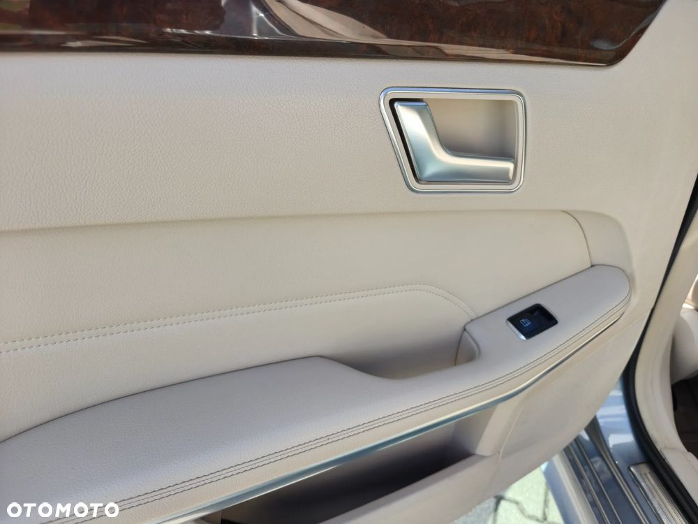 Mercedes-Benz Klasa E 350 4-Matic Avantgarde - 5