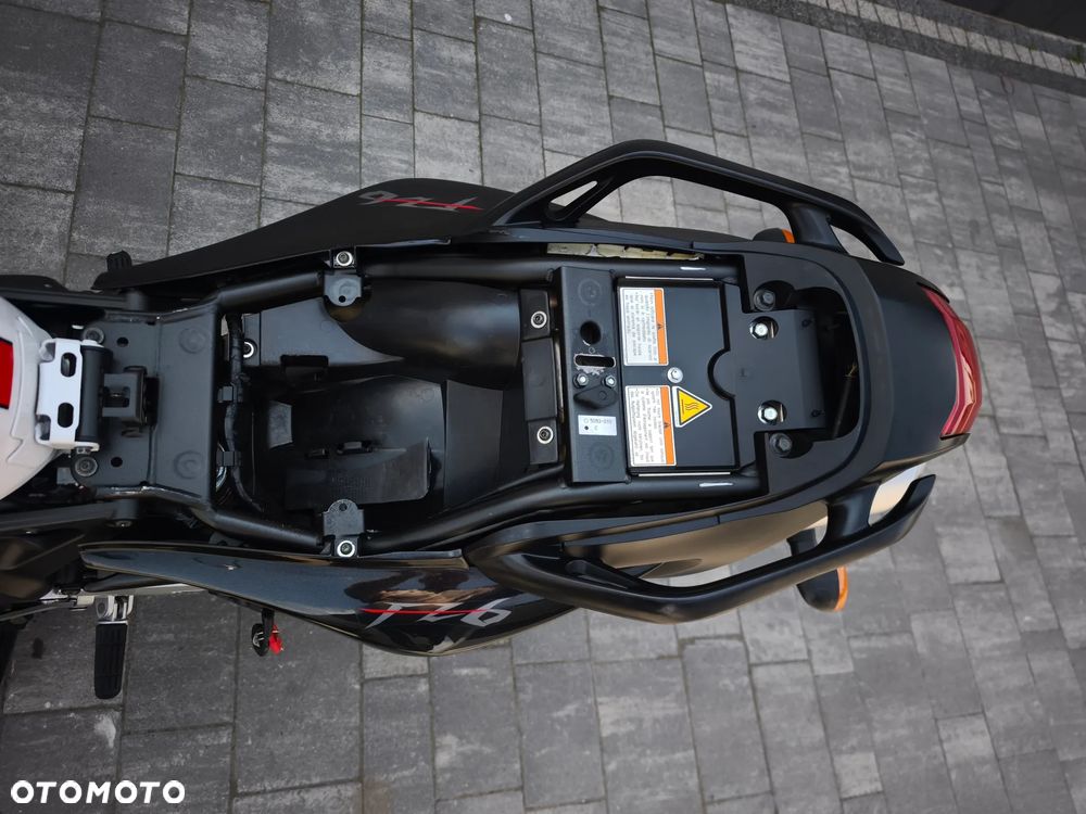 Yamaha FZ6 - 29