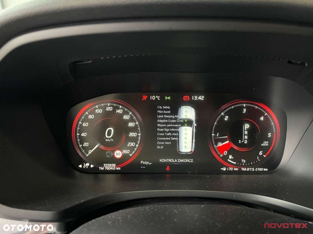 Volvo V60 D3 Momentum Pro - 13