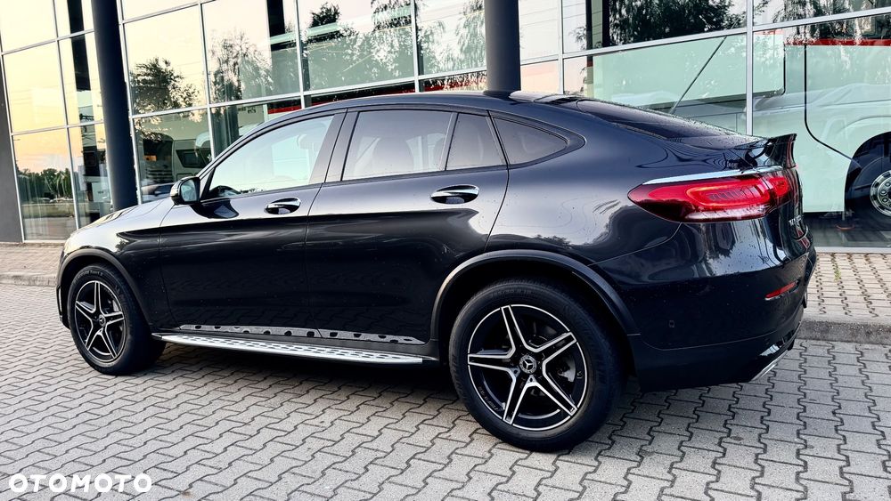 Mercedes-Benz GLC - 32