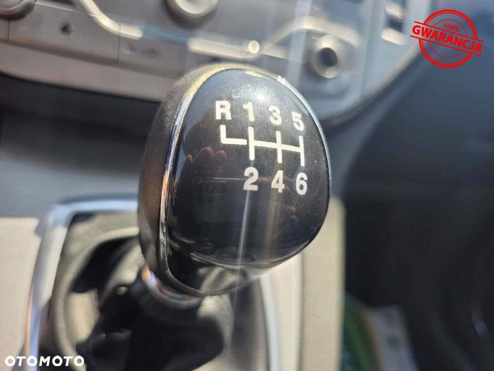 Ford Kuga - 33