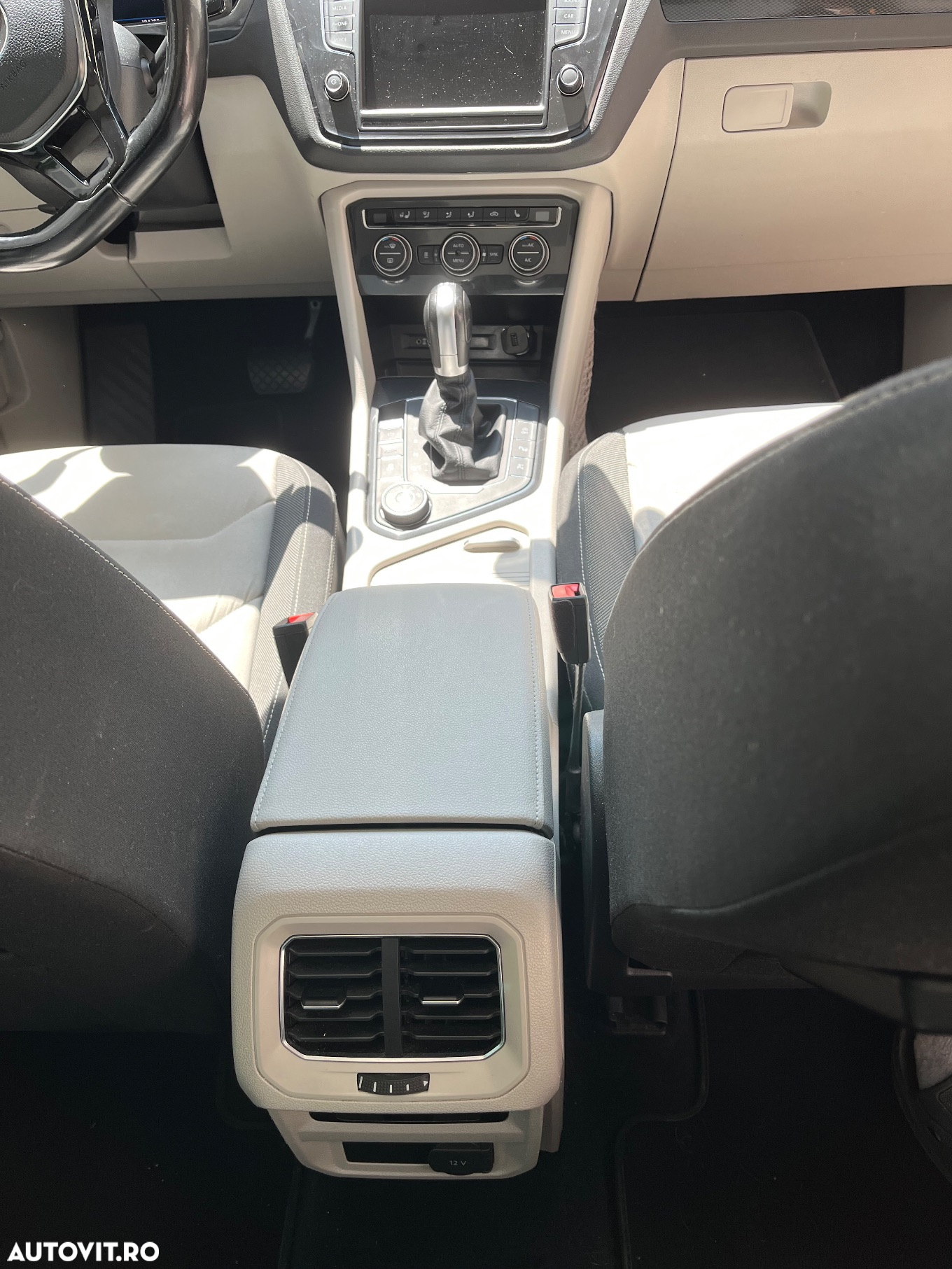 Volkswagen Tiguan 2.0 TDI 4Mot DSG Comfortline - 19