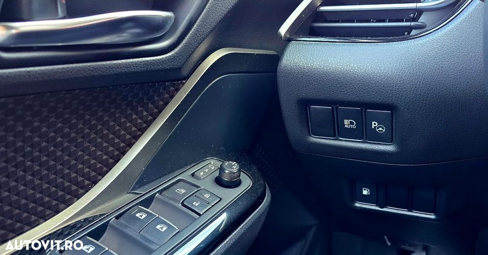 Toyota C-HR Lounge - 15