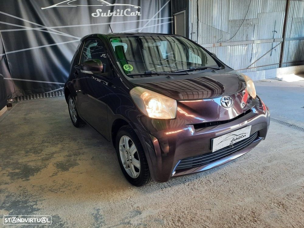 Toyota iQ 1.0 VVT-i Essential+AC - 19