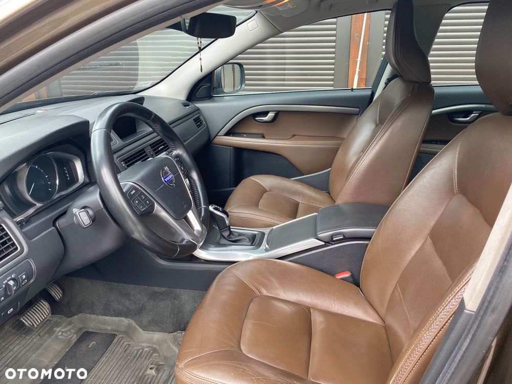 Volvo XC 70 D5 AWD Summum - 5