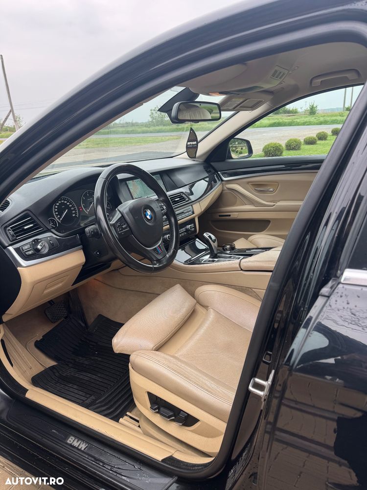 BMW Seria 5 525d xDrive - 5