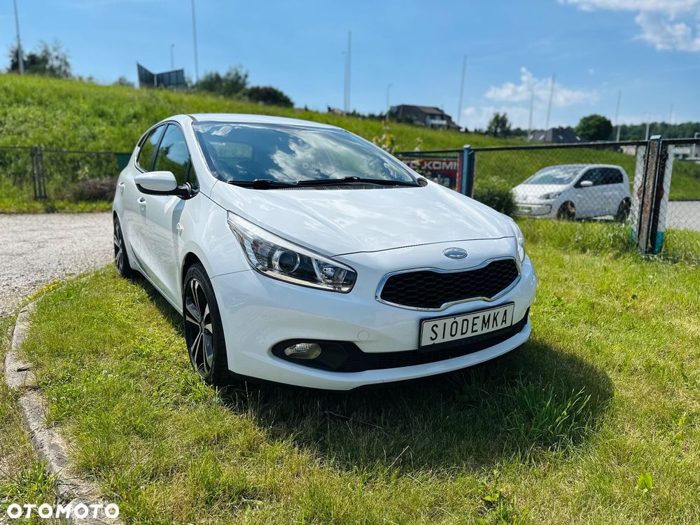 Kia Ceed - 1