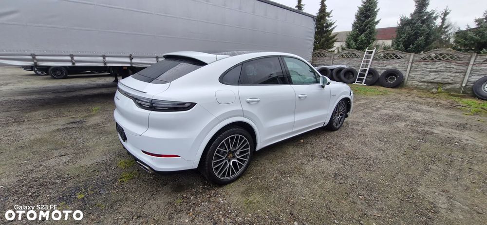 Porsche Cayenne E-Hybrid Tiptronic S Black Edition - 3