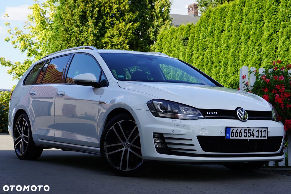 Volkswagen Golf VII 2.0 TDI BMT GTD DSG - 2
