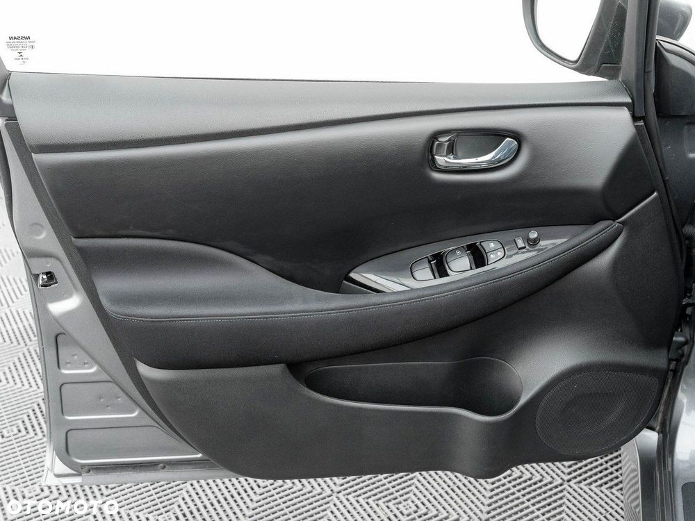 Nissan Leaf 40kWh N-Connecta - 13