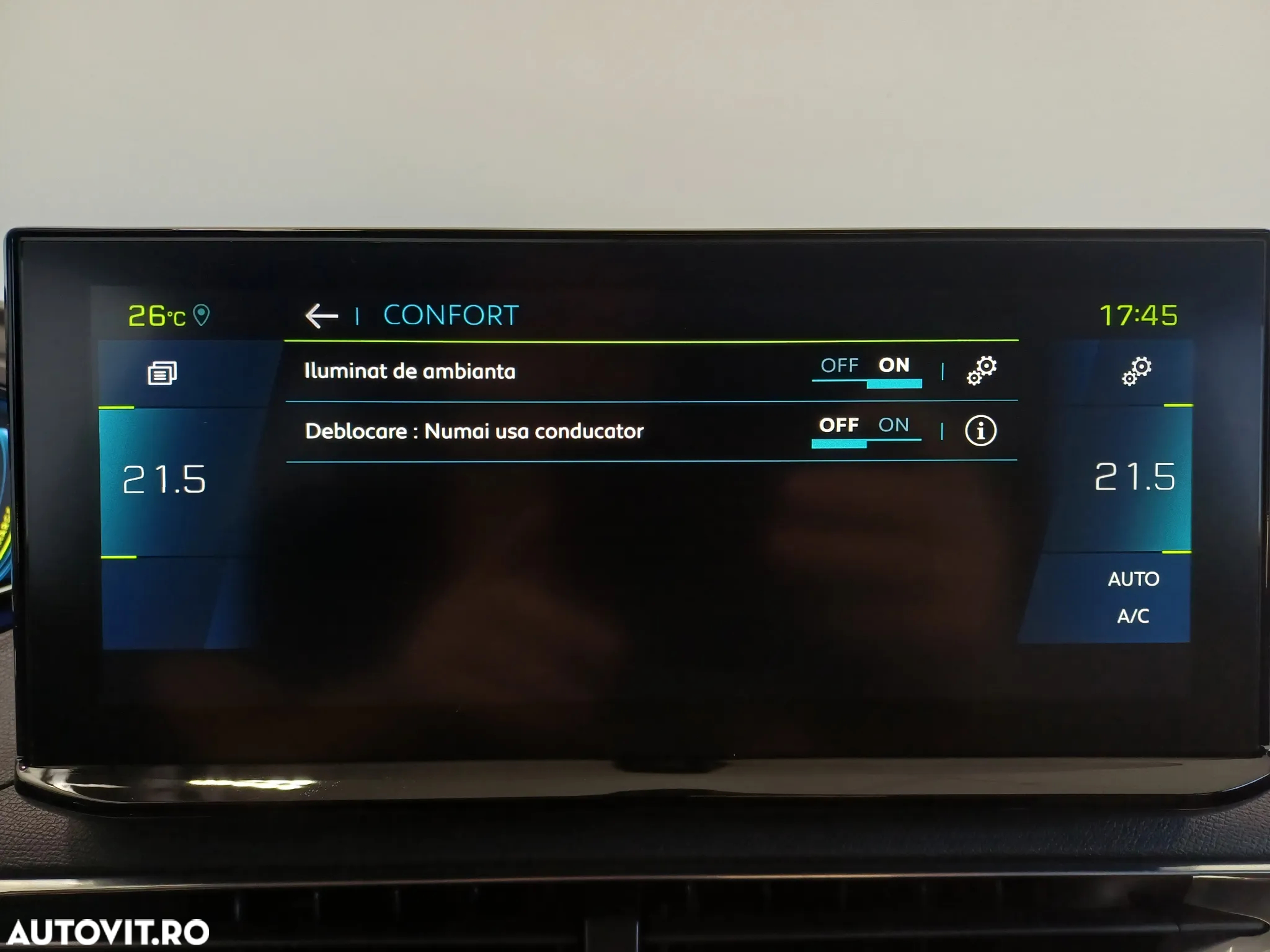 Peugeot 3008 PHEV 180 EAT8 Allure Pack - 24