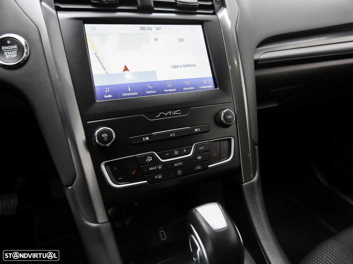 Ford Mondeo SW 2.0 HEV Titanium - 19