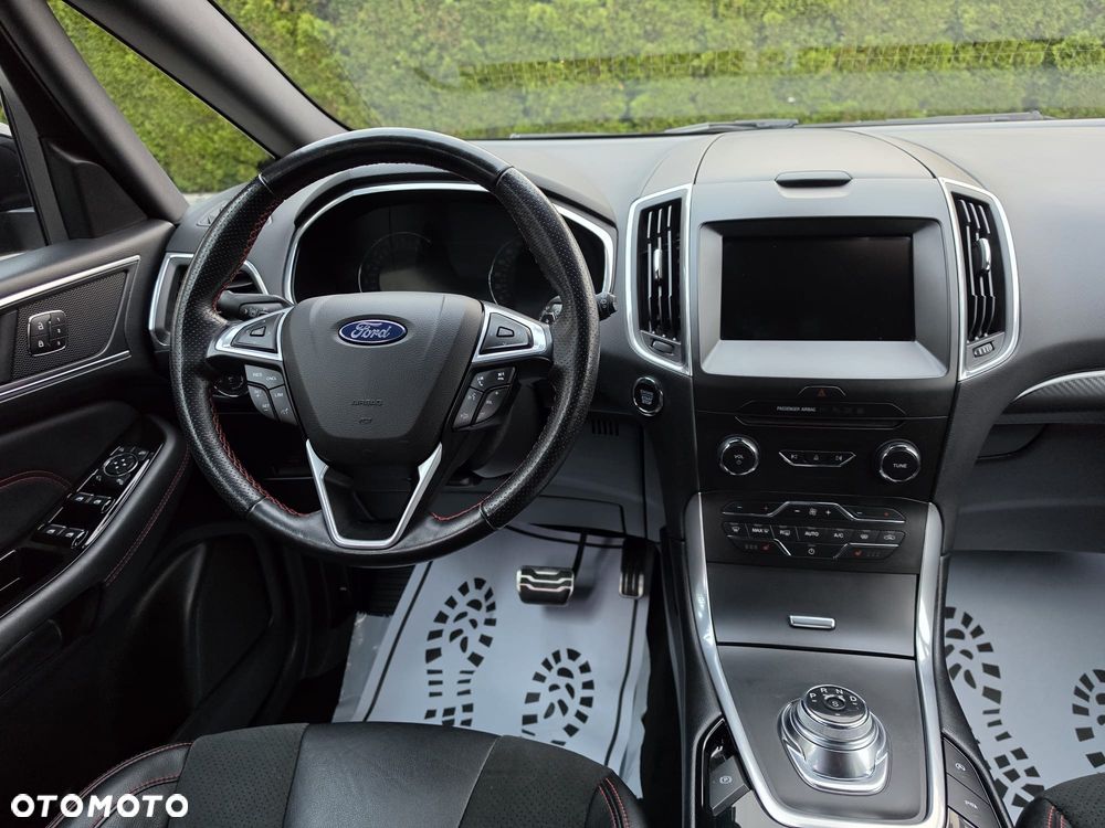 Ford S-Max 2.0 EcoBlue ST-Line - 29