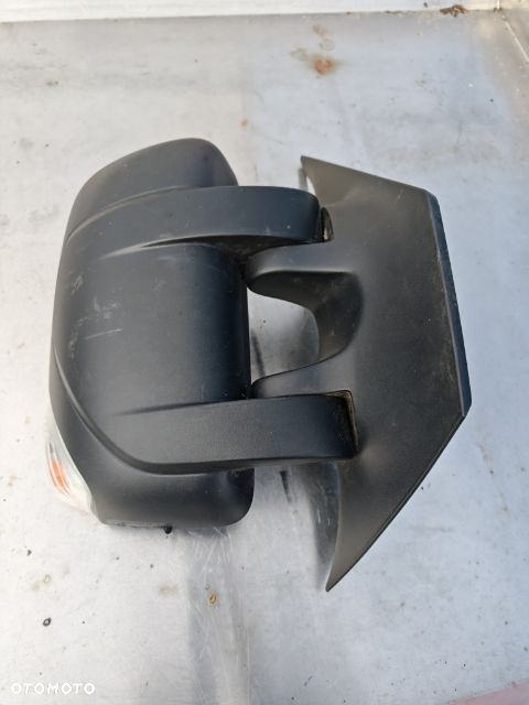 Renault Master IV Lusterko 9 pin - 1