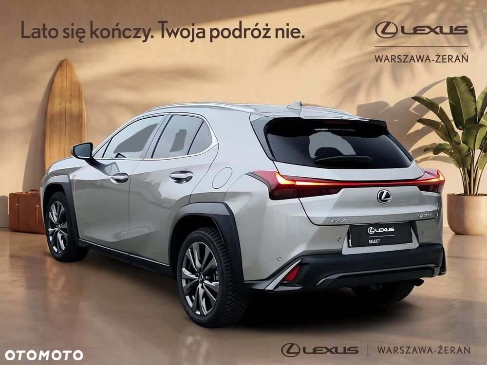 Lexus UX 300h F Sport Design - 5
