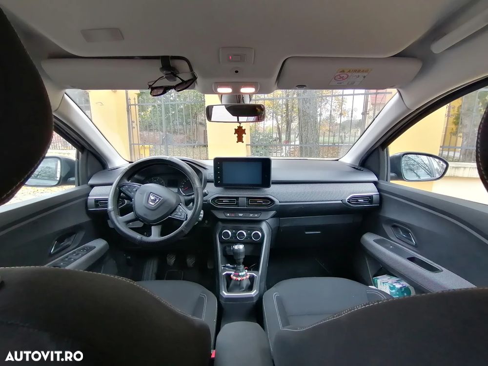 Dacia Logan ECO-G 100 Essential - 1