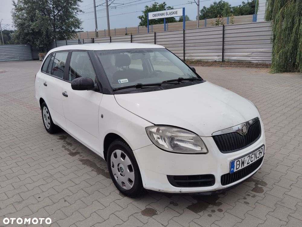 Skoda Fabia II (2007-2014) 1.4 16V Classic, 2010