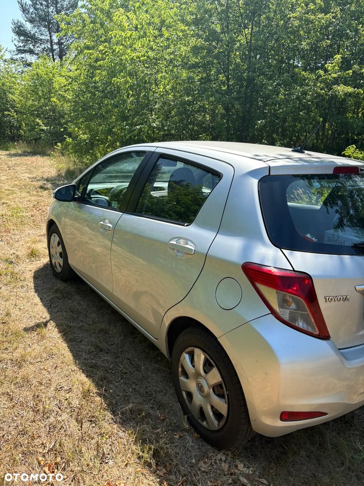 Toyota Yaris 1.0 Sol - 8