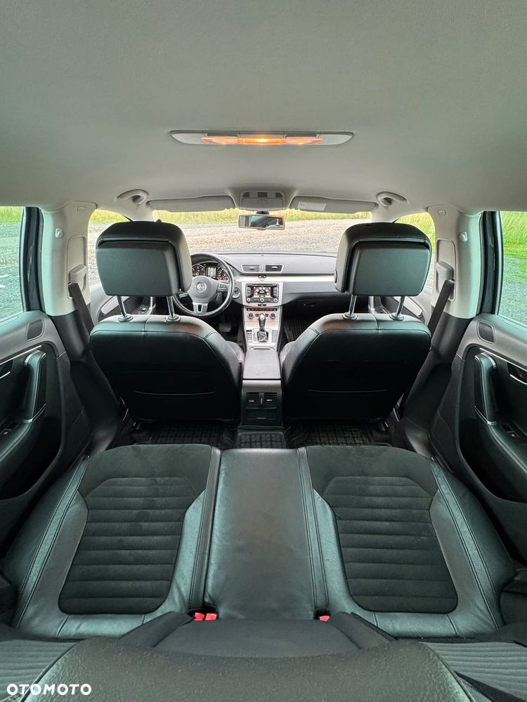 Volkswagen Passat 2.0 TDI Highline R-Style DSG - 6