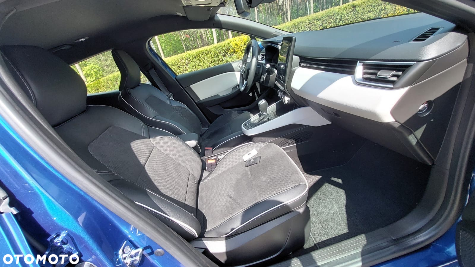 Renault Clio 1.6 E-TECH Intens - 26