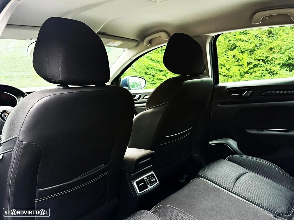 Renault Mégane 1.5 Blue dCi Zen - 19