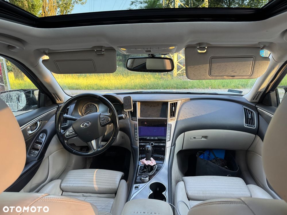 Infiniti Q50 - 8