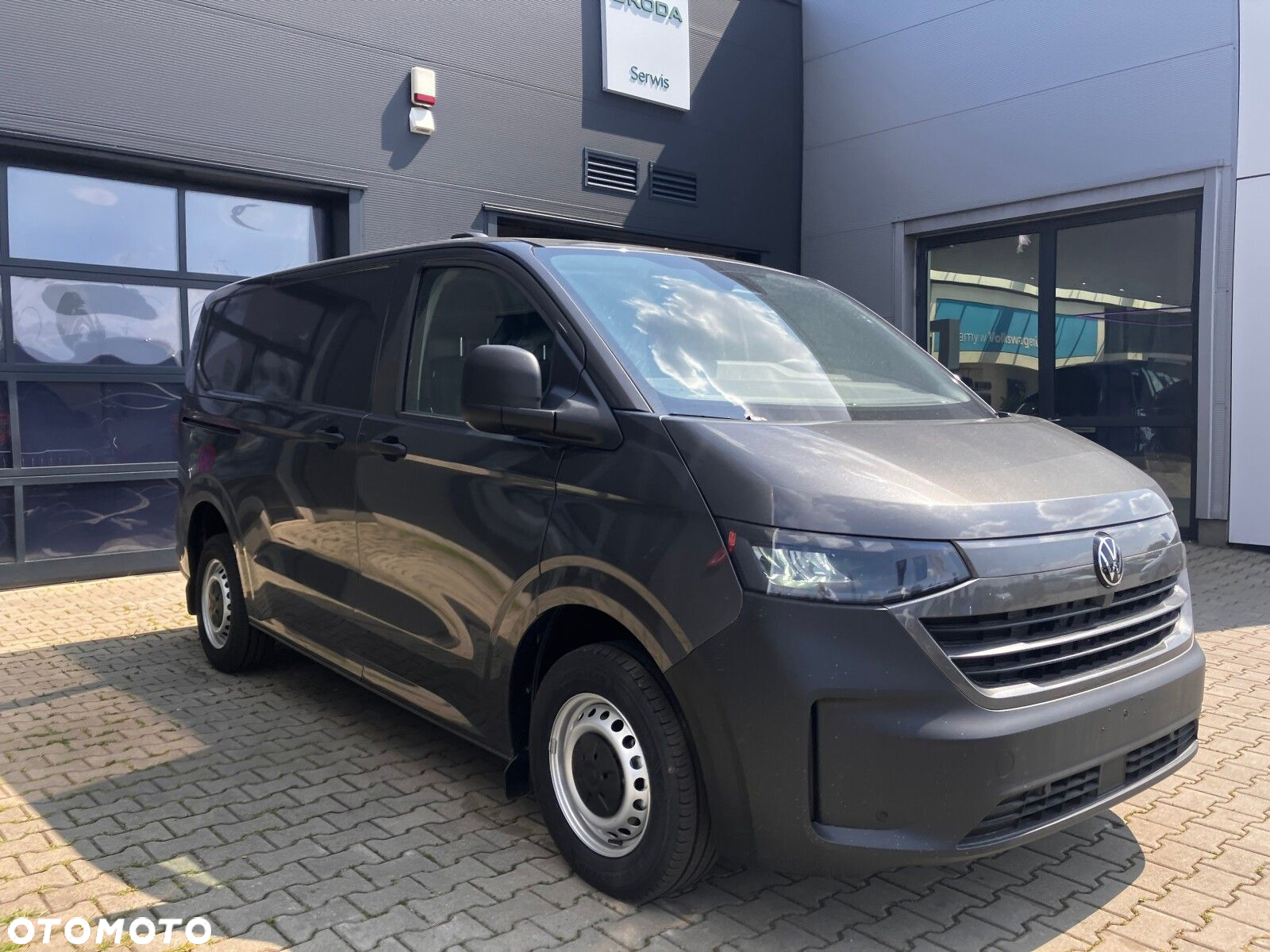 Volkswagen Transporter 2.0 TDI 150 KM 8-automat L1 - 3