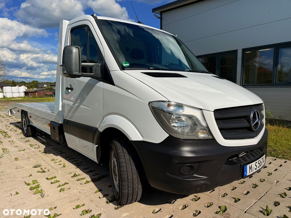 Mercedes-Benz Sprinter - 11
