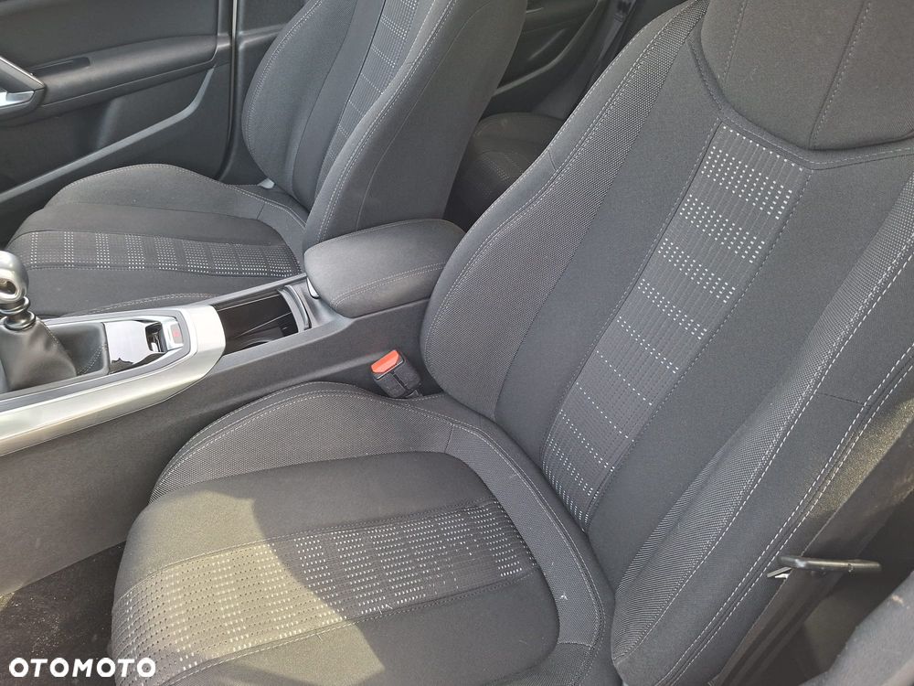 Peugeot 308 1.2 PureTech Style S&S - 7