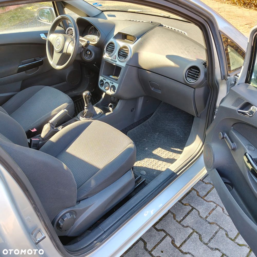 Opel Corsa - 3