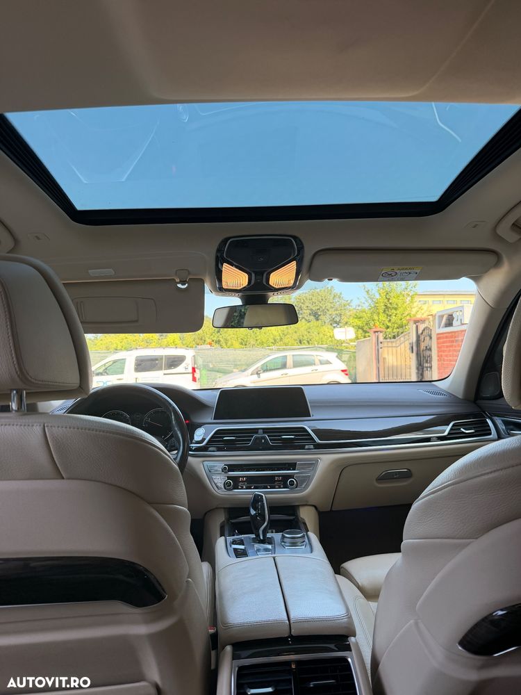 BMW Seria 7 750i xDrive - 7